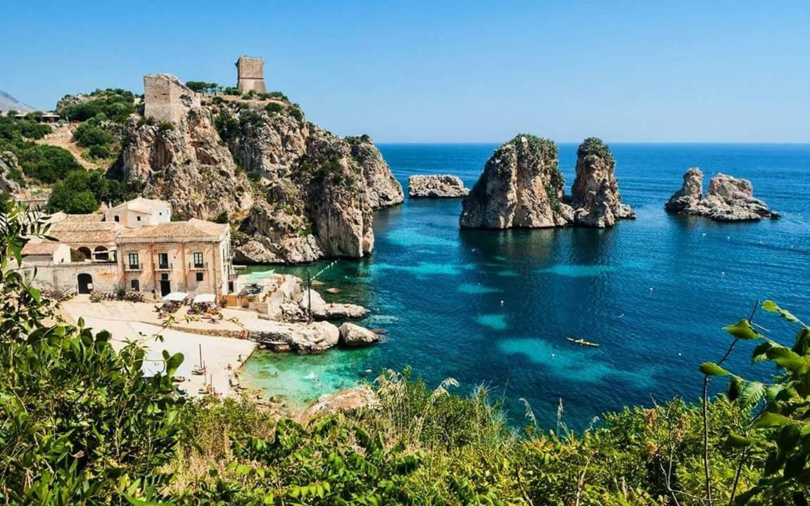 Giulia'S Place-Locazione Turistica Castellammare del Golfo Exterior foto